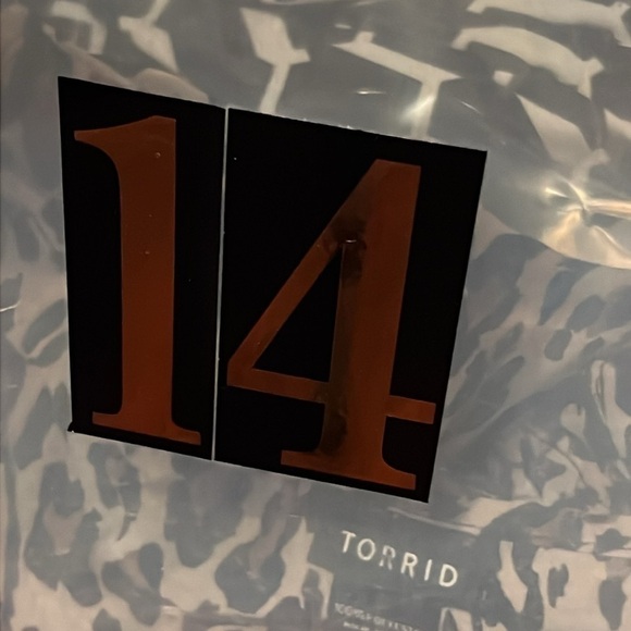 Lane Bryant Womens Black Wide Leg Pull On Cropped Pants Size 14/16 - Picture 9 of 10